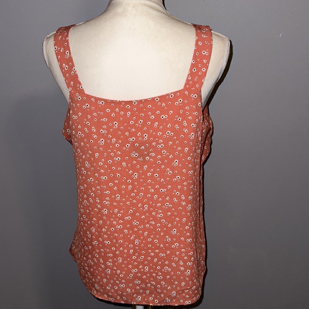 Mod Lusive Floral Poplin Tank! - Picture 3 of 7